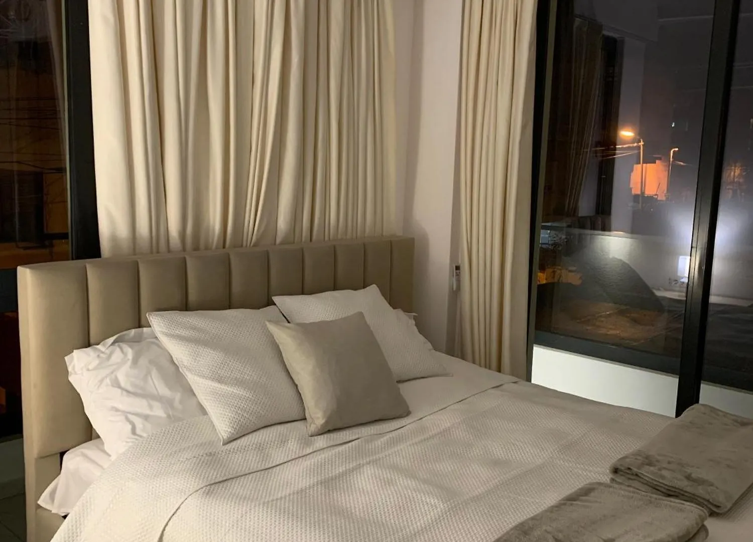 Vila Leon Private Tirana Albania